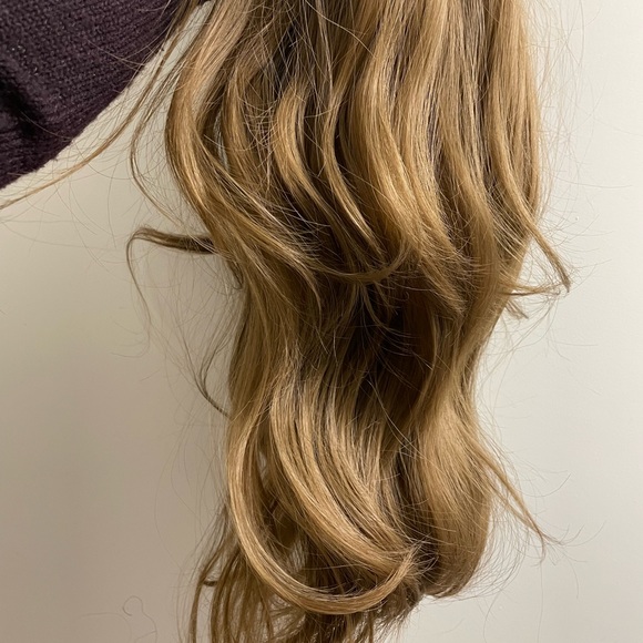 Ombré brown curly synthetic wig. - Picture 10 of 13